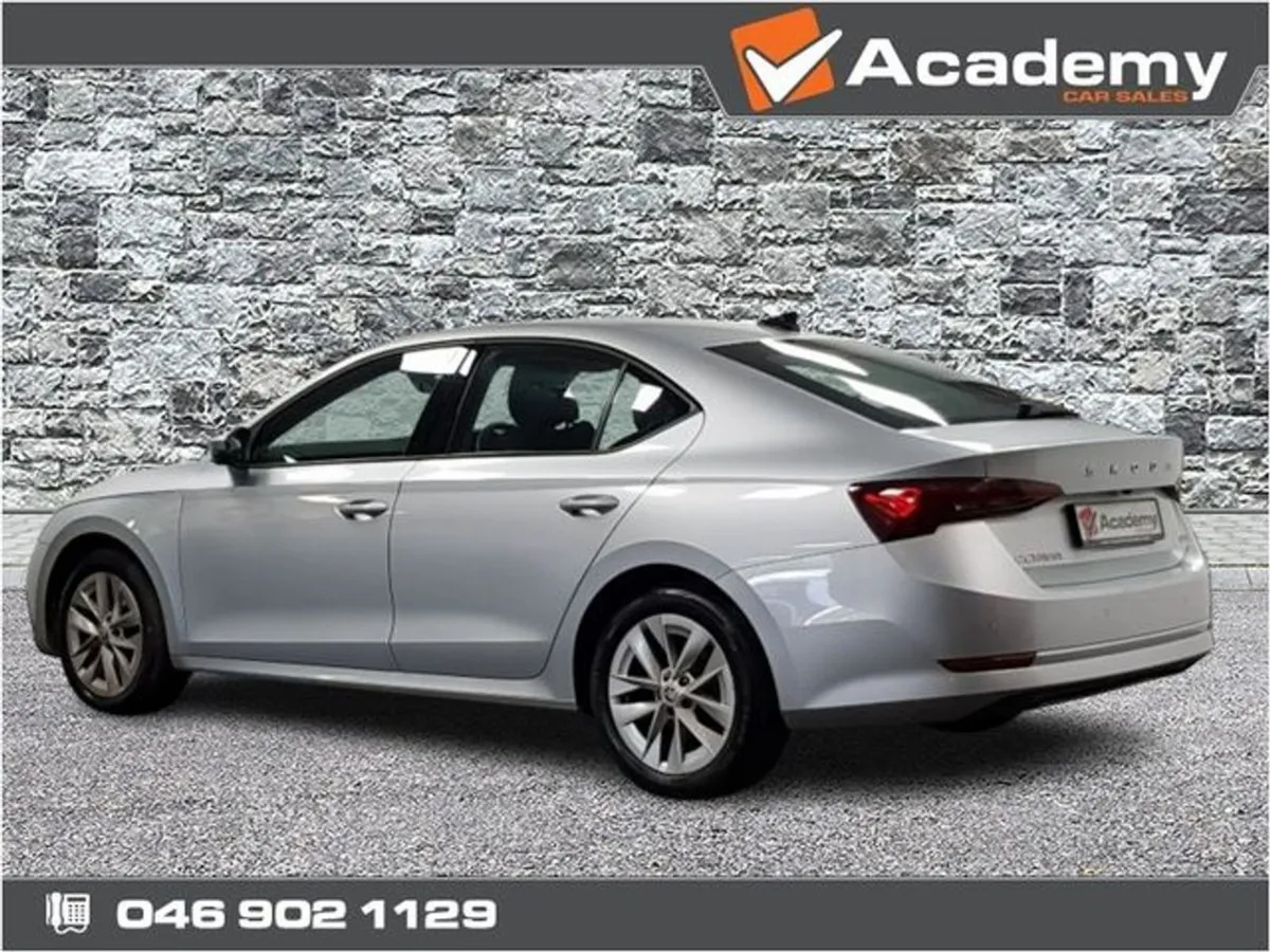 Skoda Octavia AMB 1.0tsi 110HP DSG 5 - Image 3