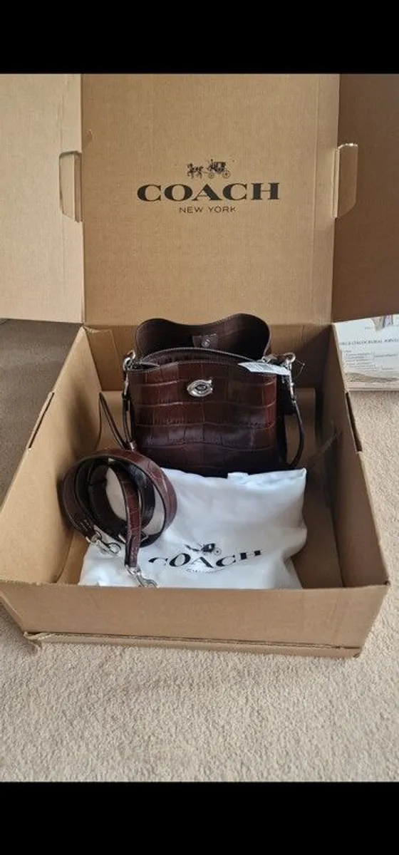 coach - Image 1