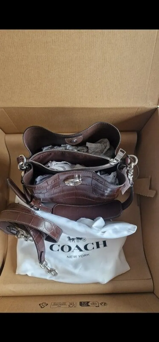coach - Image 4