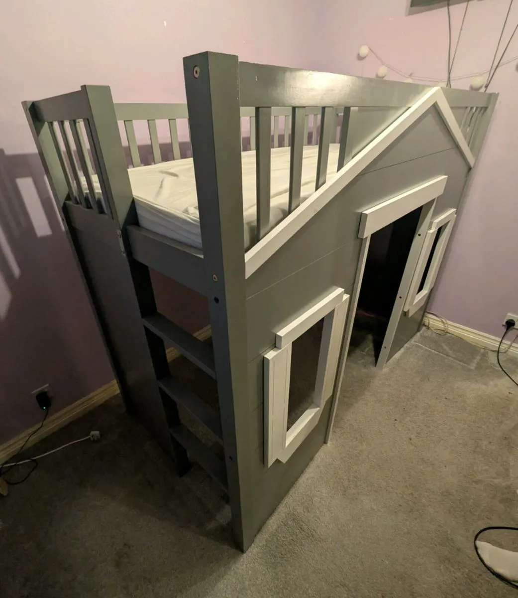 Children's bed