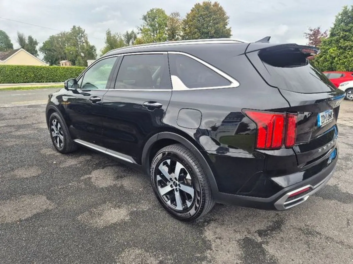 Kia Sorento K4 Diesel 5DR Auto - Image 4