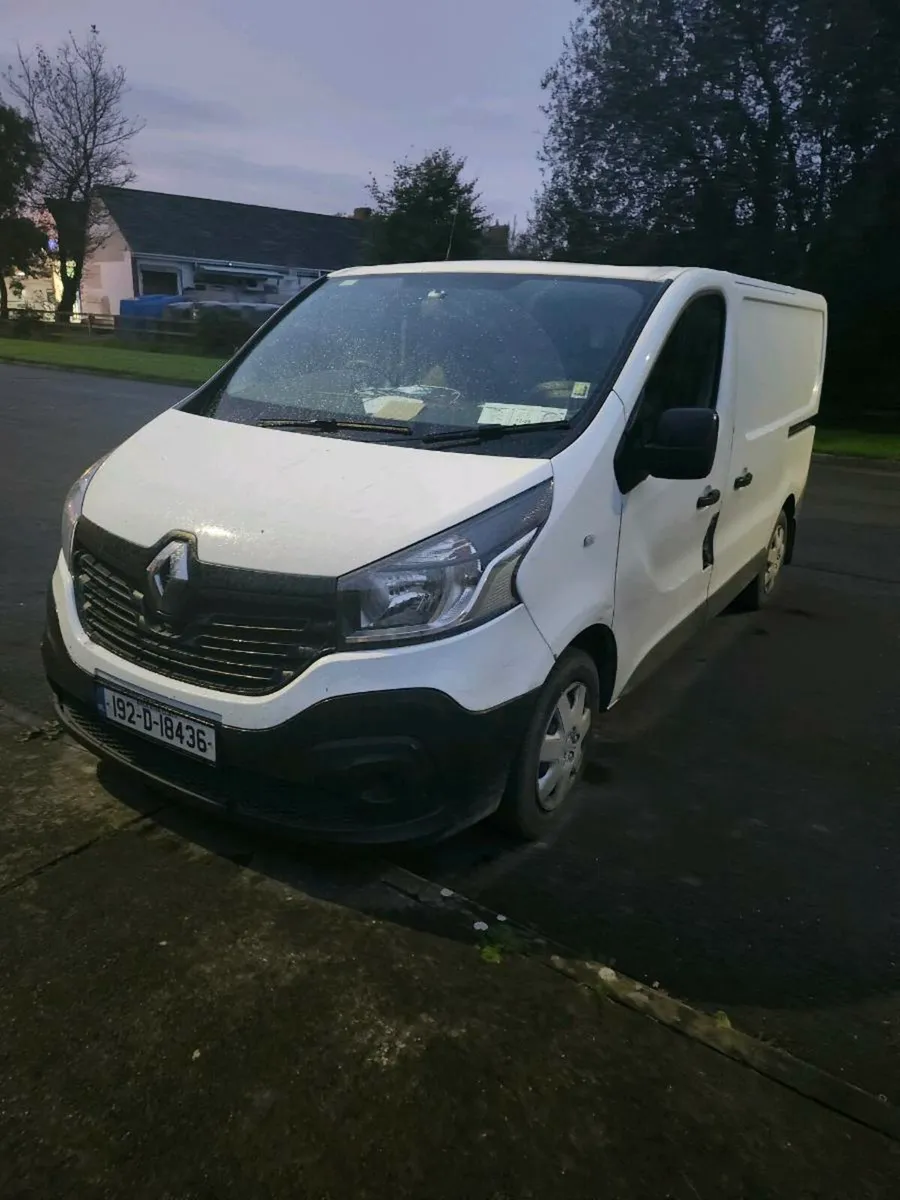 Renault traffic - Image 2
