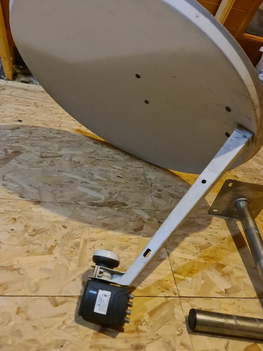 Satellite dish - Image 1