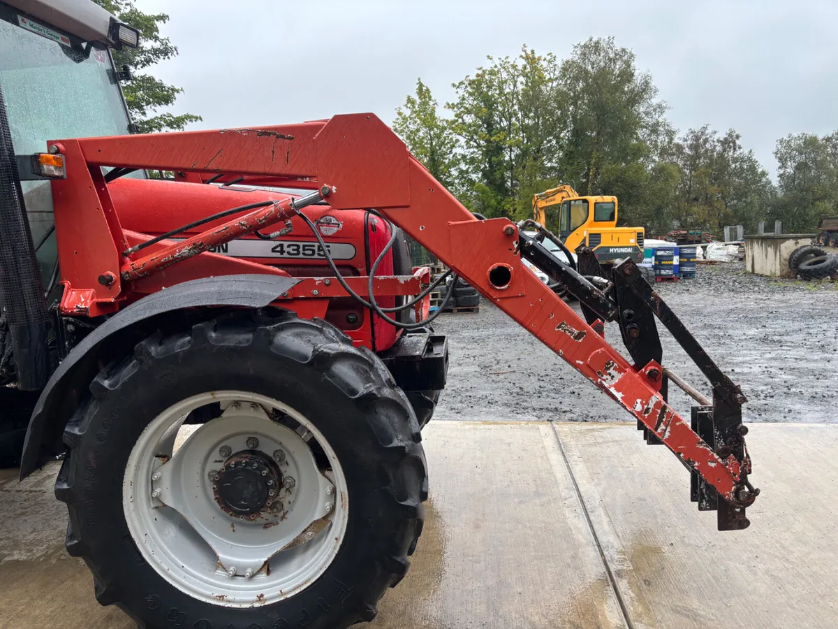 MF Front Loader for sale €1650 - Image 2
