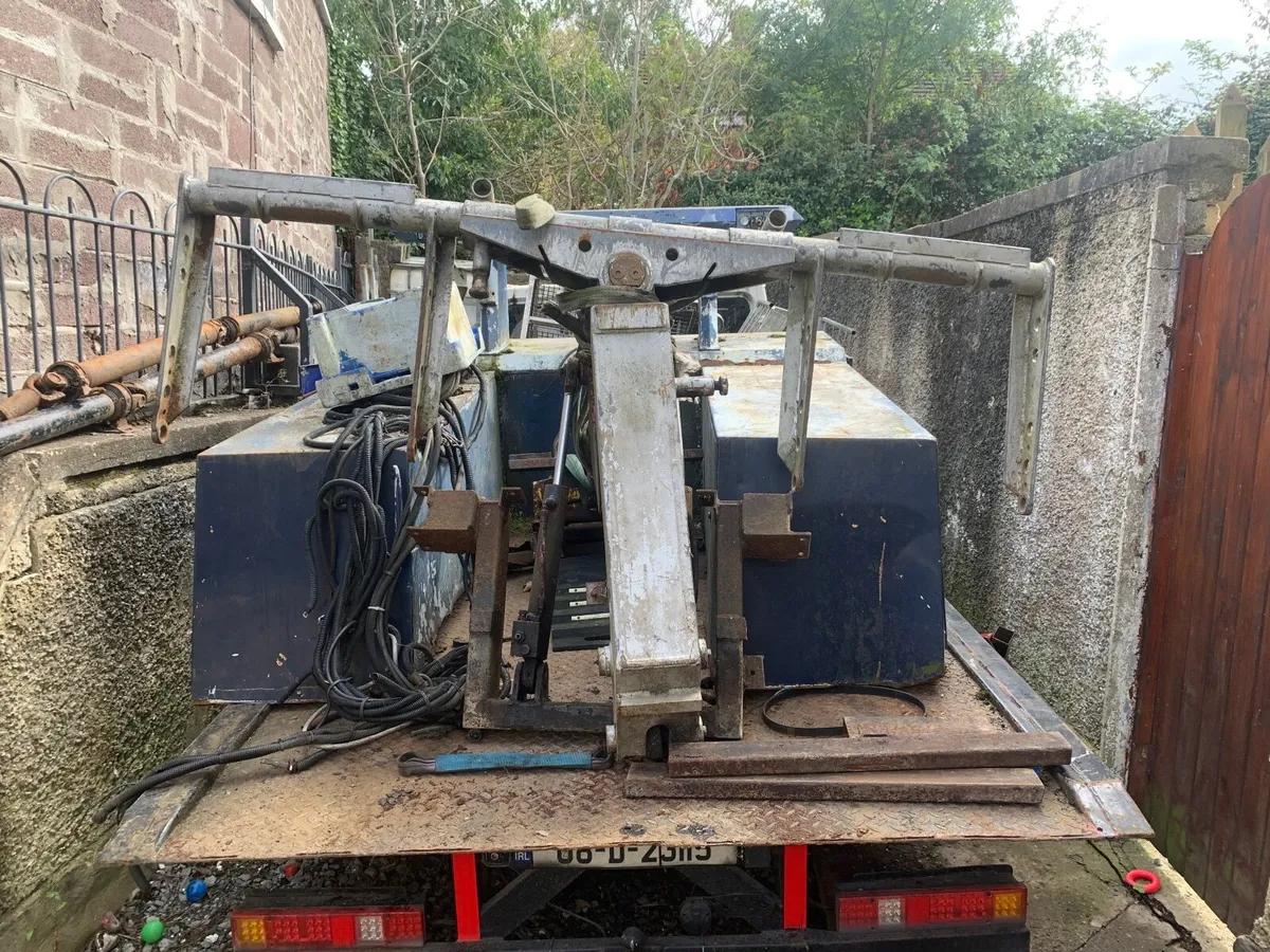 Recovery spec tow truck equipment - Image 4
