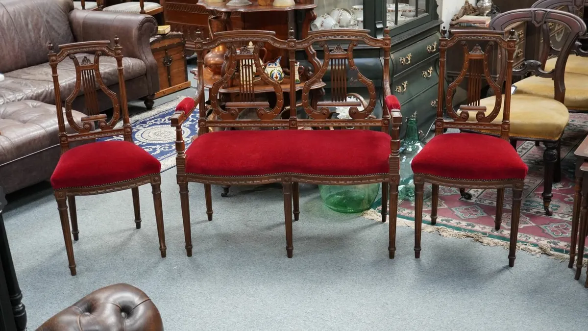 Edwardian-Style Parlor Suite - Compact 3-Piece Set - Image 2