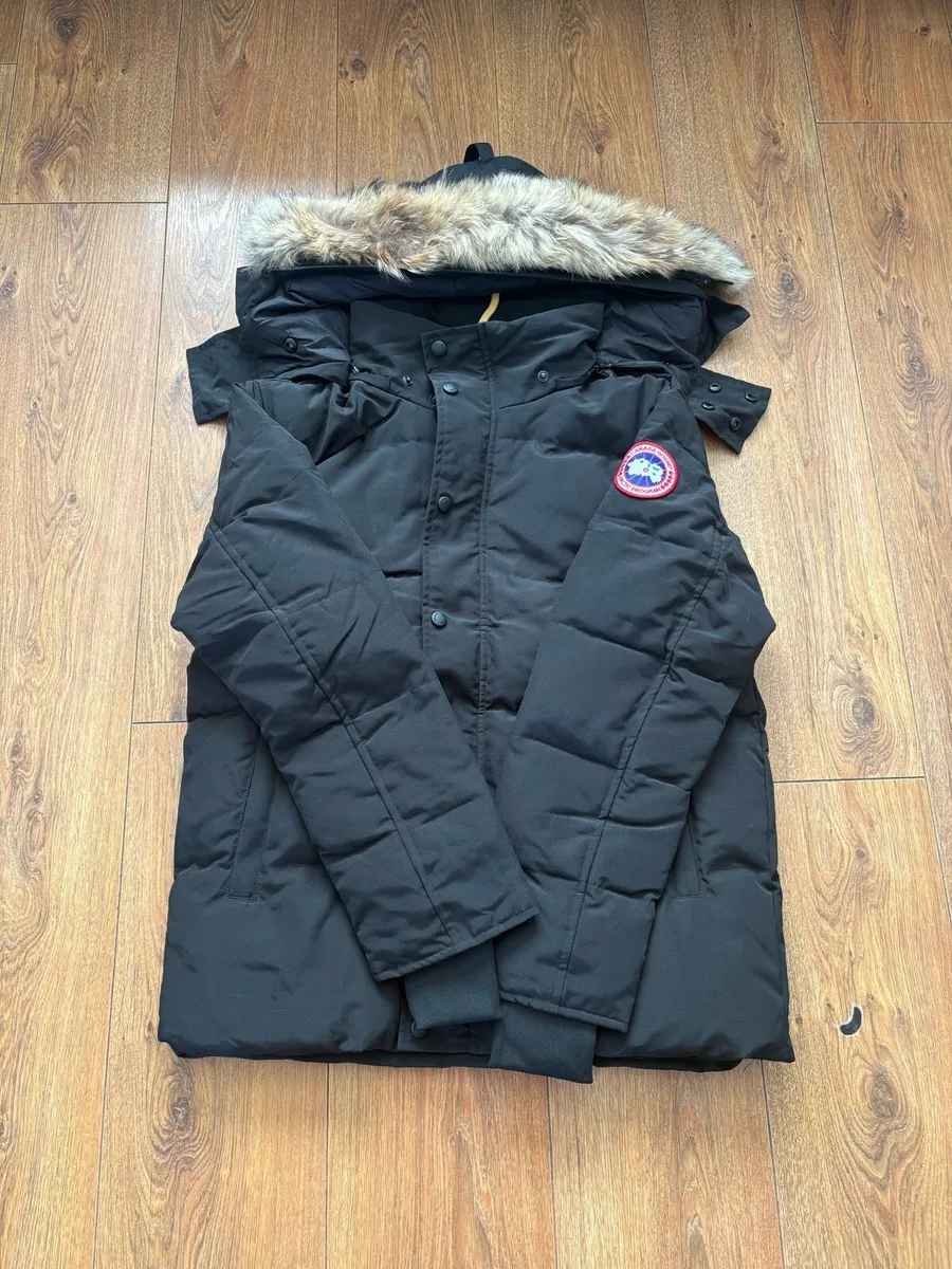 Canada goose jacket - Image 1