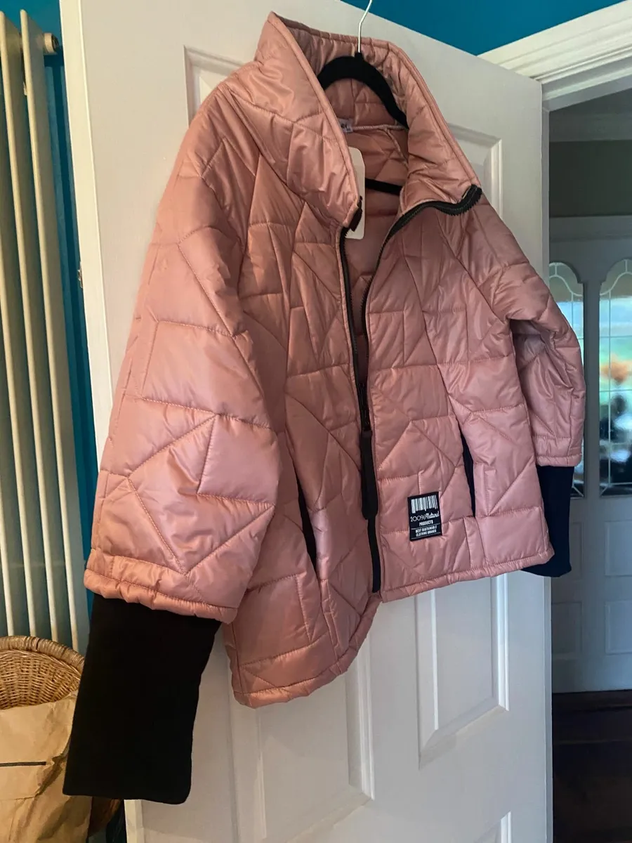 Women Quilted Pink Zapara Jacket - Image 3