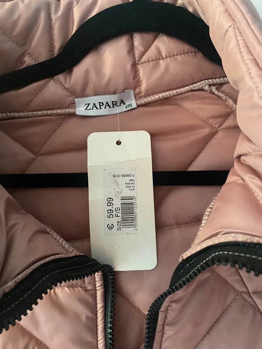 Women Quilted Pink Zapara Jacket - Image 4