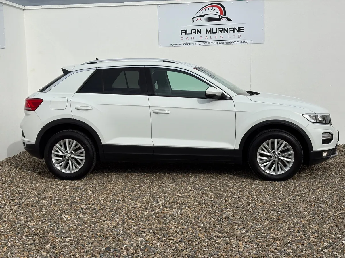 VOLKSWAGEN T-ROC 1.6 DIESEL 2019 *MINT* - Image 4
