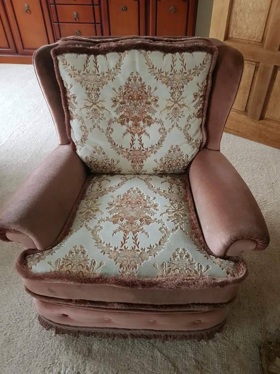 Couch - Image 2