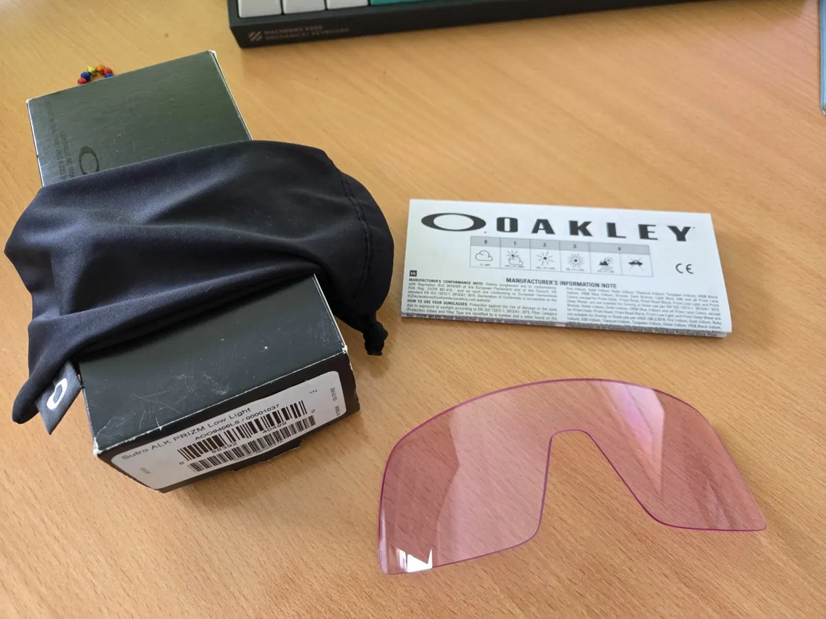 Oakely Sutro Prizm Low Light lens - Image 1