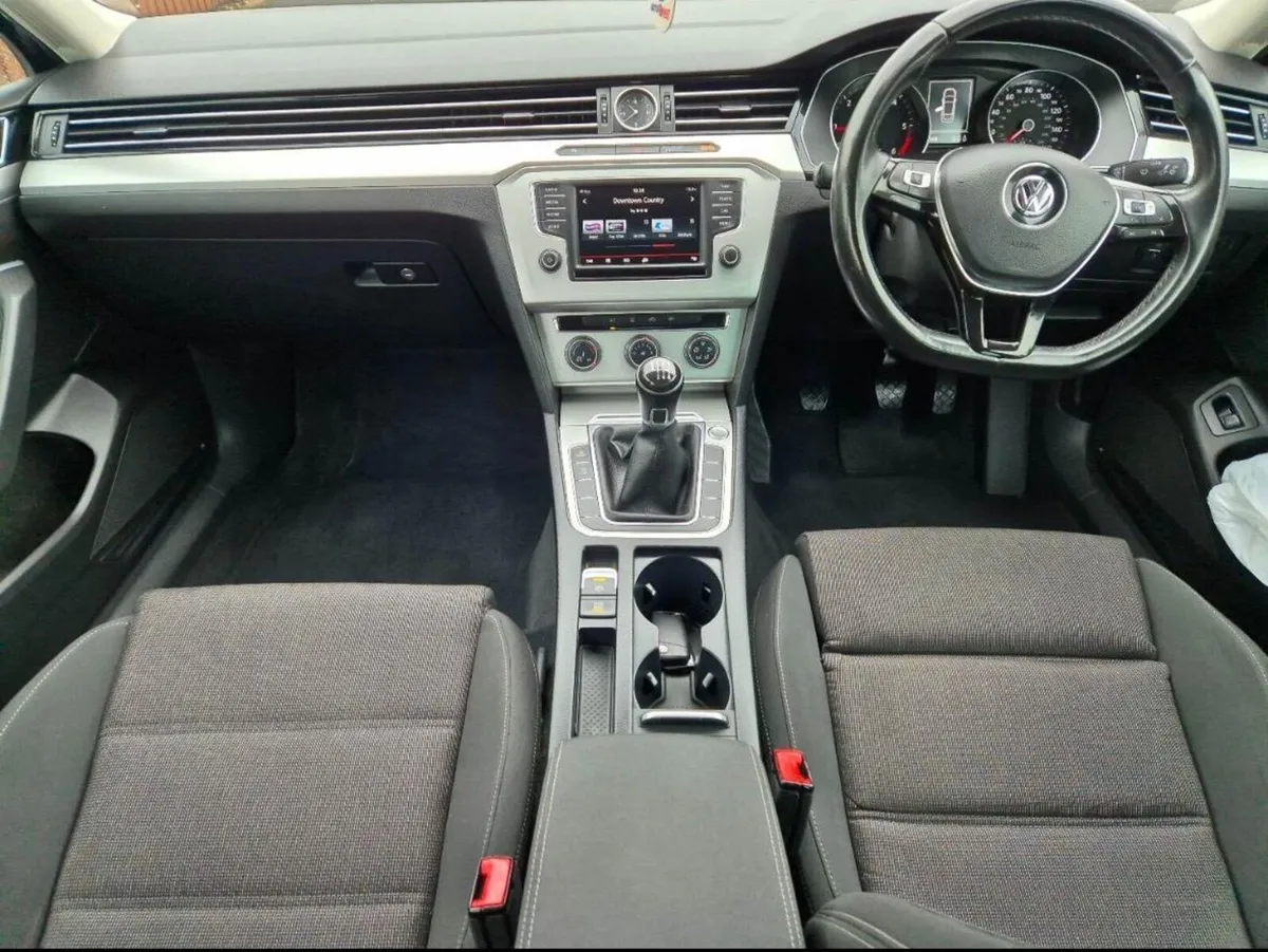 2015 VW Passat - Image 4