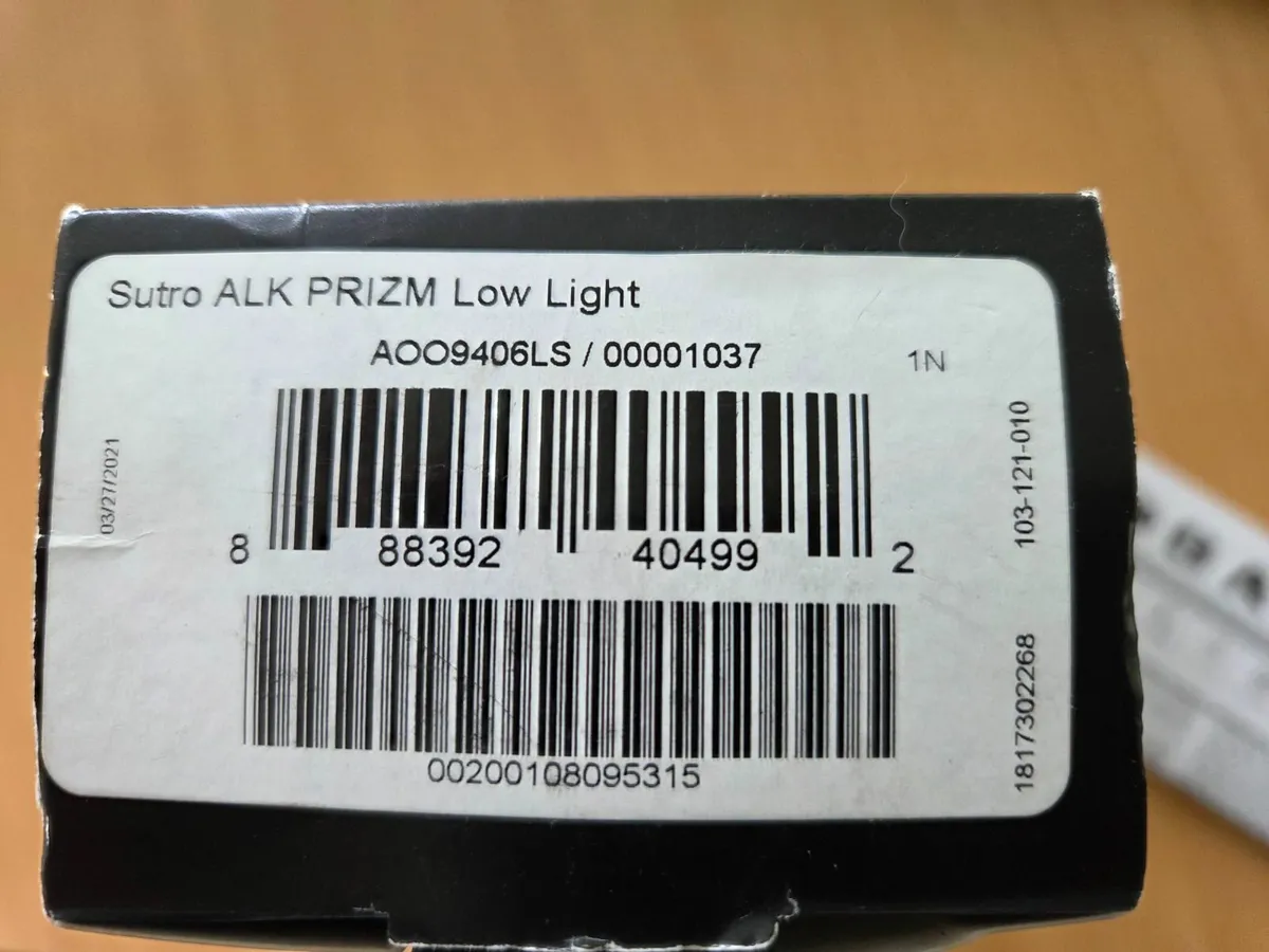 Oakely Sutro Prizm Low Light lens - Image 3
