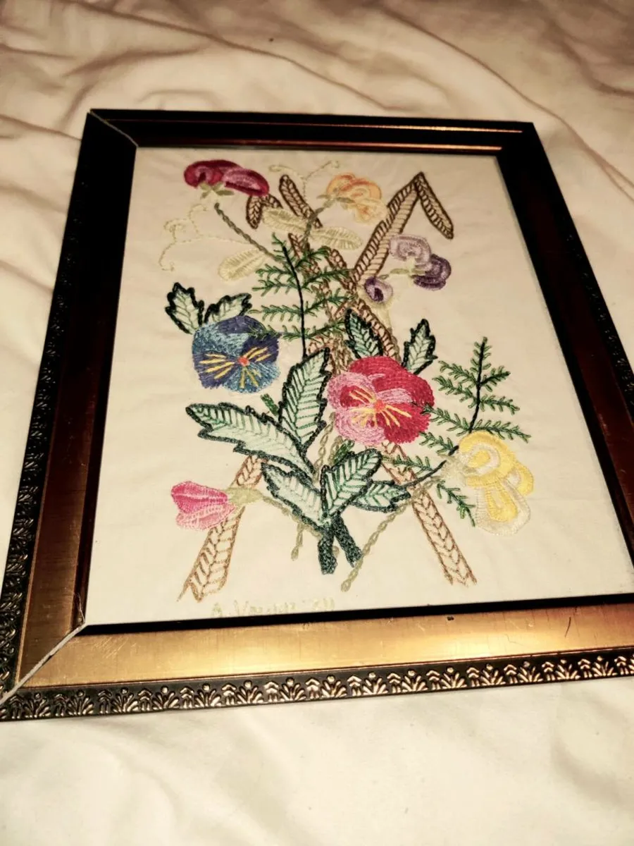 GOLDEN WALL TAPESTRY, 24CT Gold Thread & Signature - Image 4