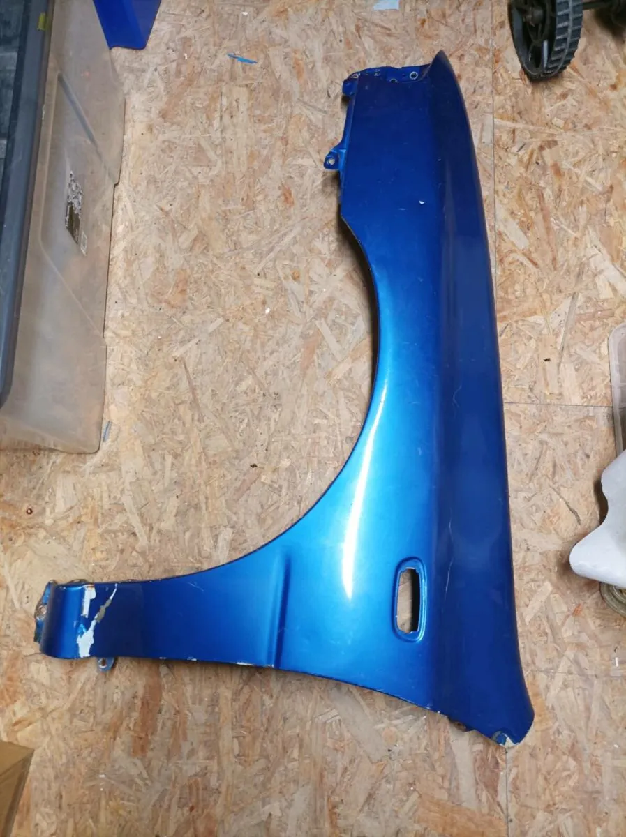 Front left hand front wing for Subaru Impreza 1.6 - Image 1
