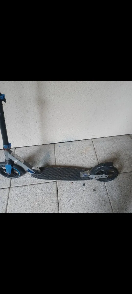 Scooter - Image 1