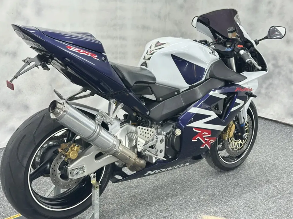 Honda CBR954RR - Image 3
