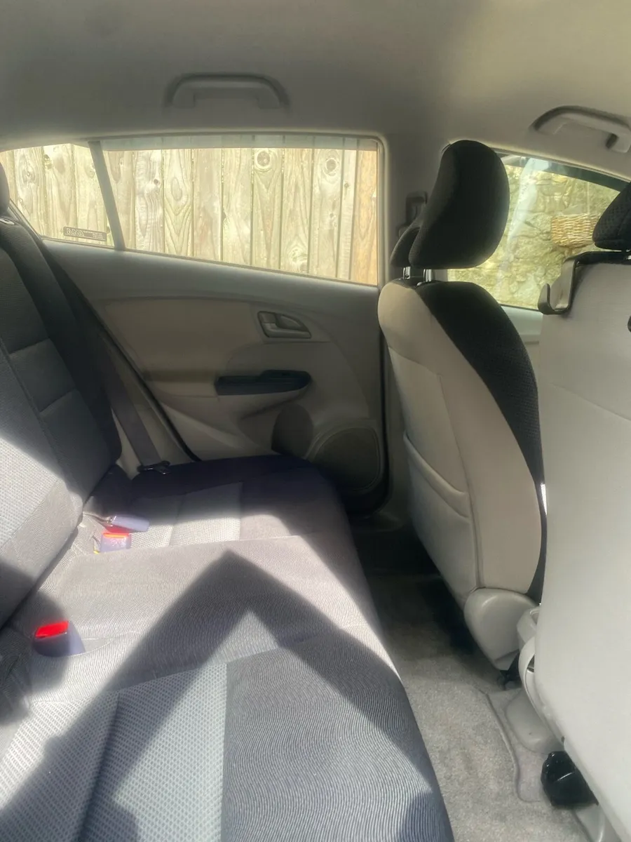 Honda Insight 2010 - Image 3