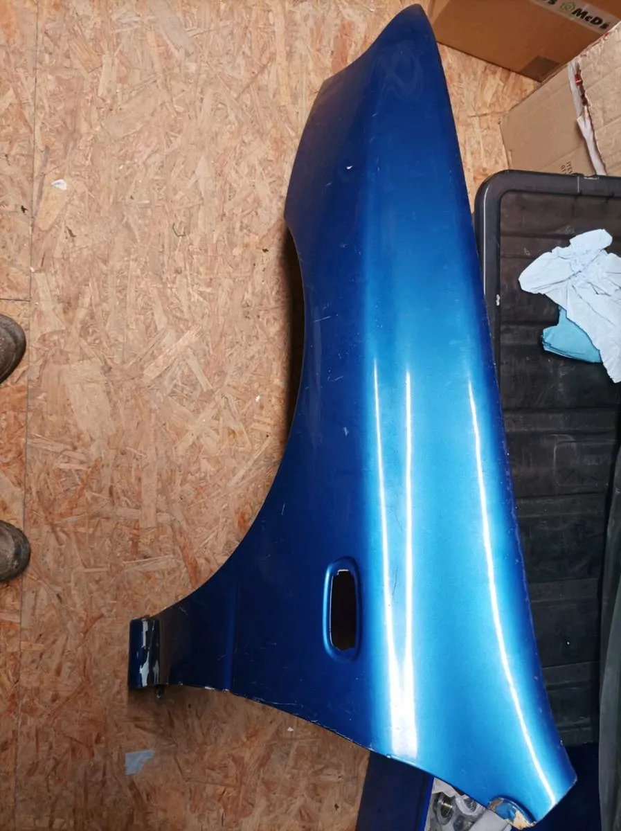 Front left hand front wing for Subaru Impreza 1.6 - Image 3