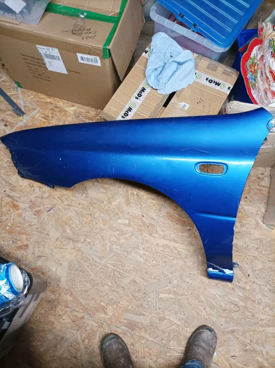 Front left hand front wing for Subaru Impreza 1.6 - Image 4