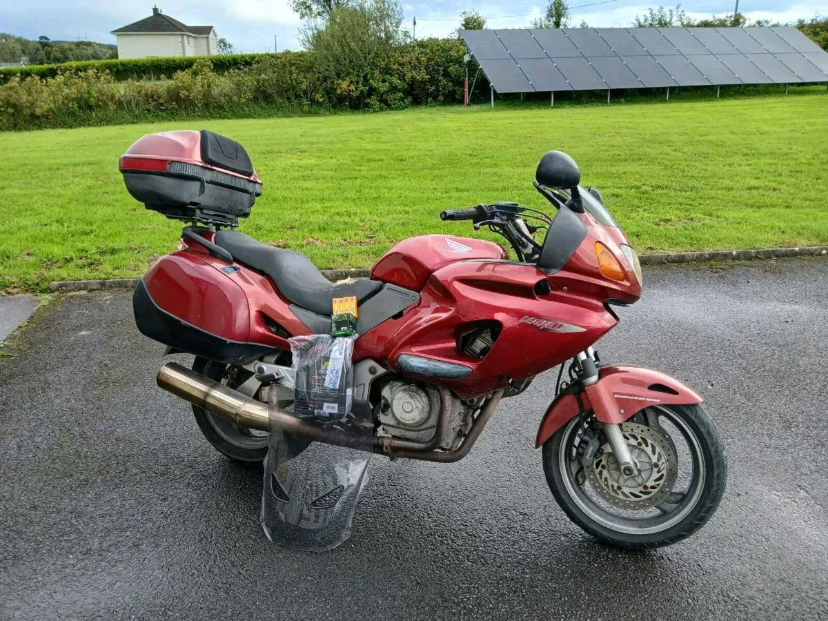2004 Honda Deauville - Image 1