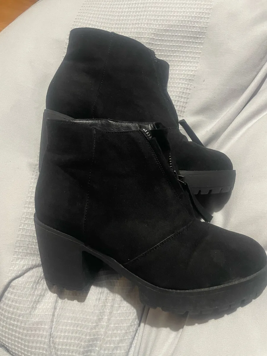 Shoes/boots - Image 2