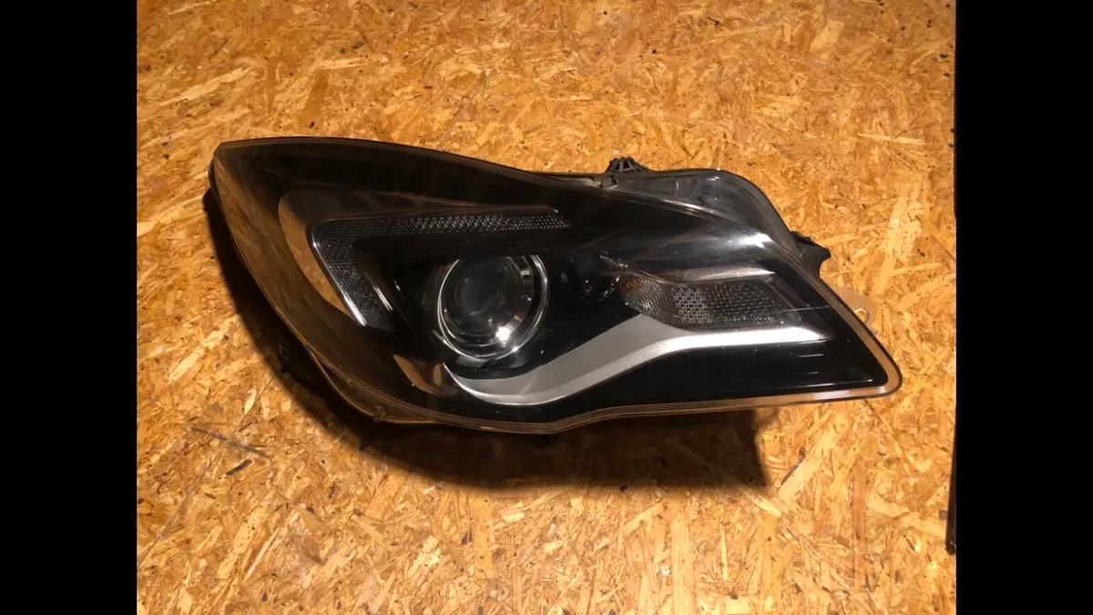 Insignia Headlight- Right hand Drivers side - Image 4