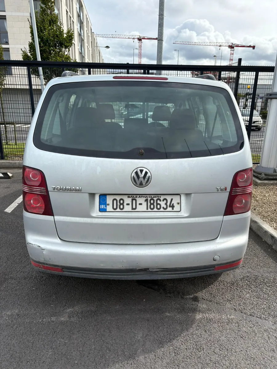 Volkswagen Touran 2008 - Image 2