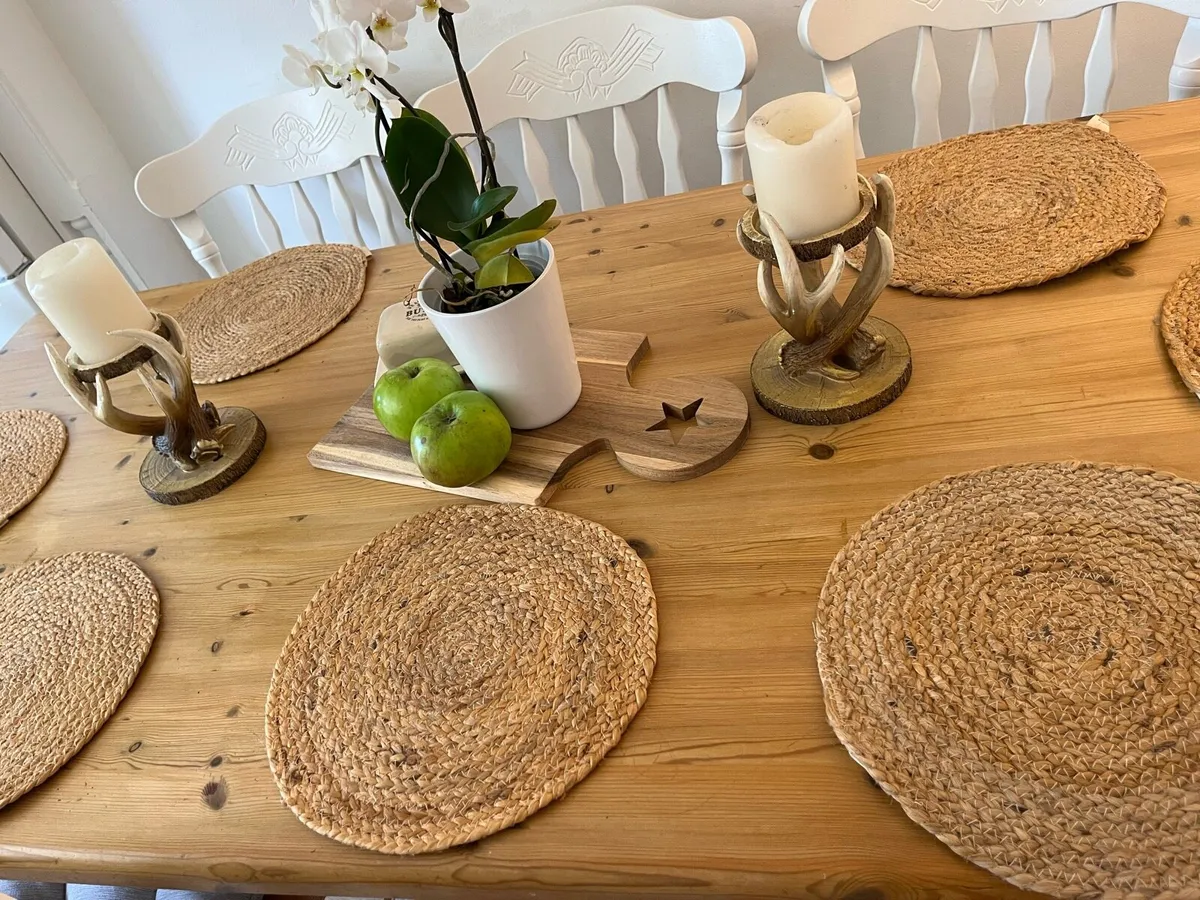 Table and 8 chairs set - Image 3