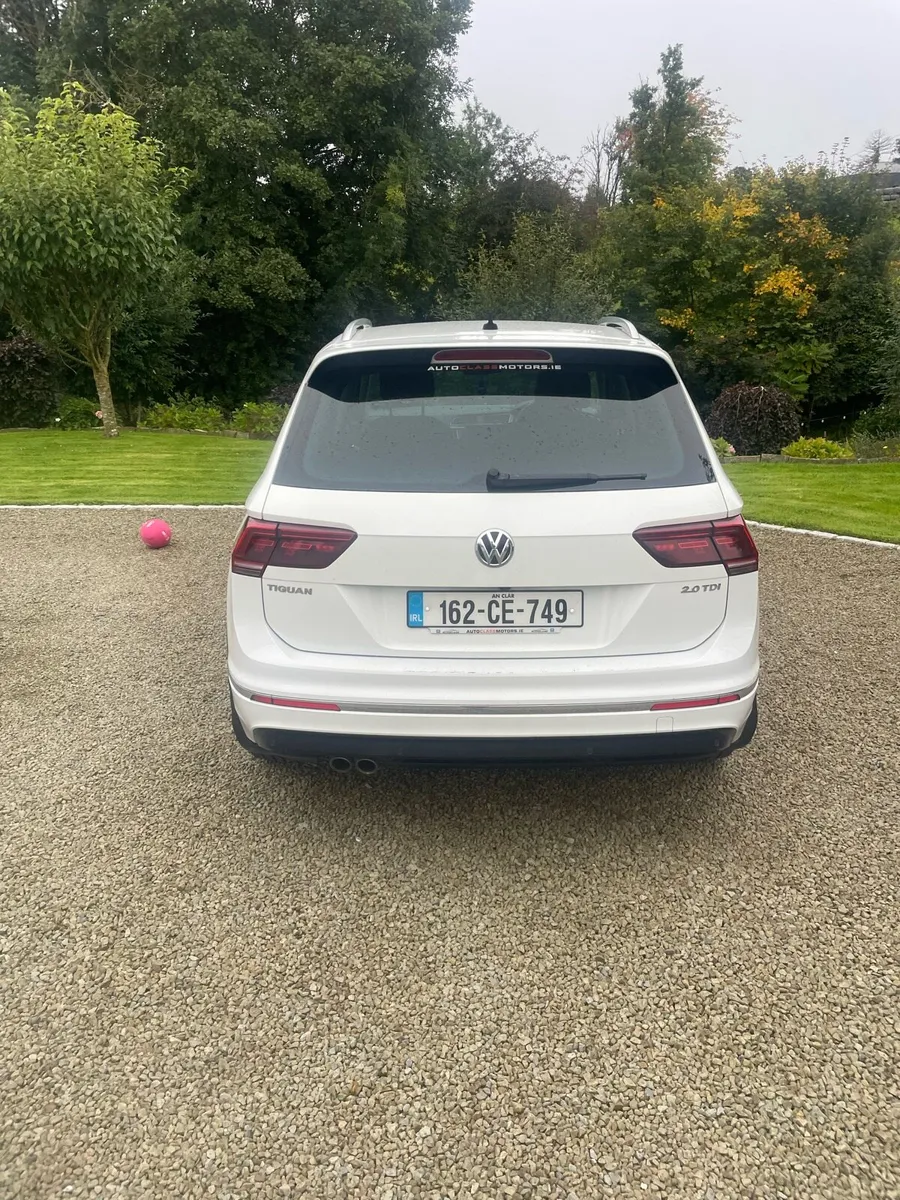 Volkswagen Tiguan R Line sport - Image 4
