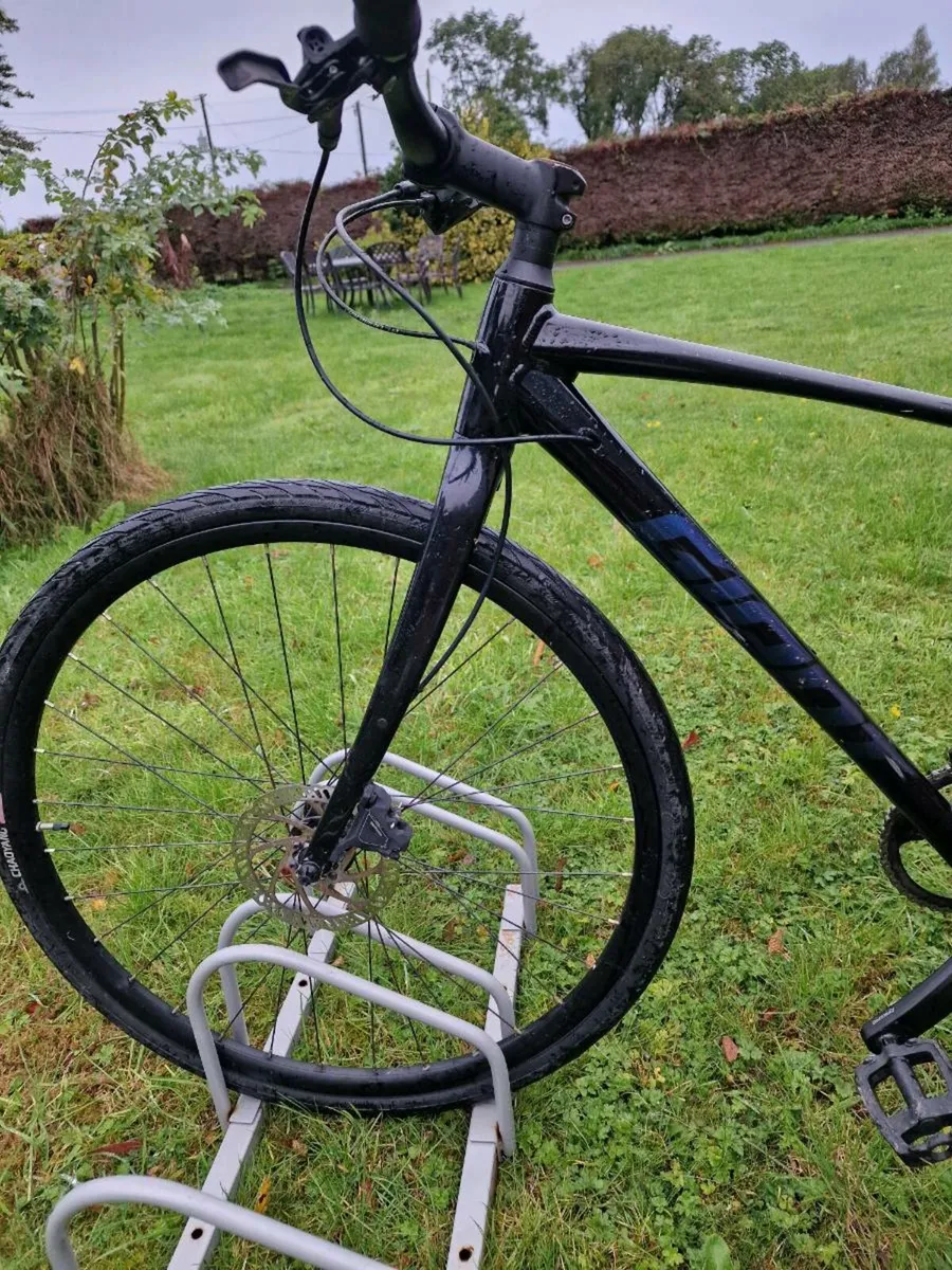 Giant escape 0 RRp 1200euro - Image 3