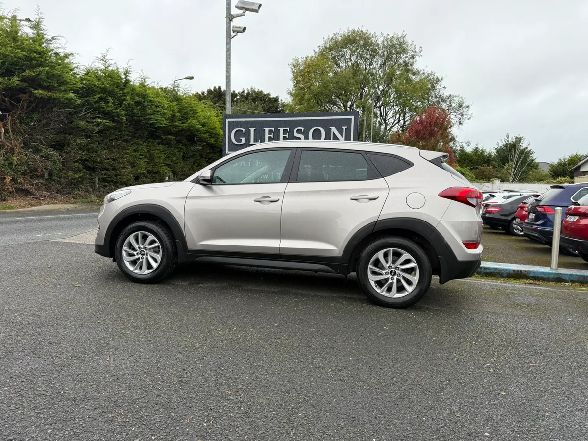 2016 Hyundai Tucson Executive 1.7 CRDi Diesel - Image 2
