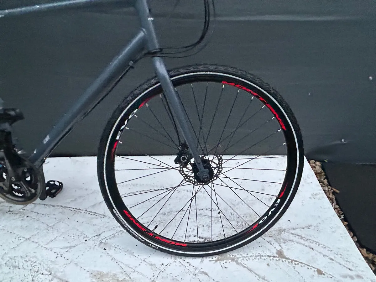 Ridgeback  hybrid bike ❗️Open 7 days ❗️ - Image 2