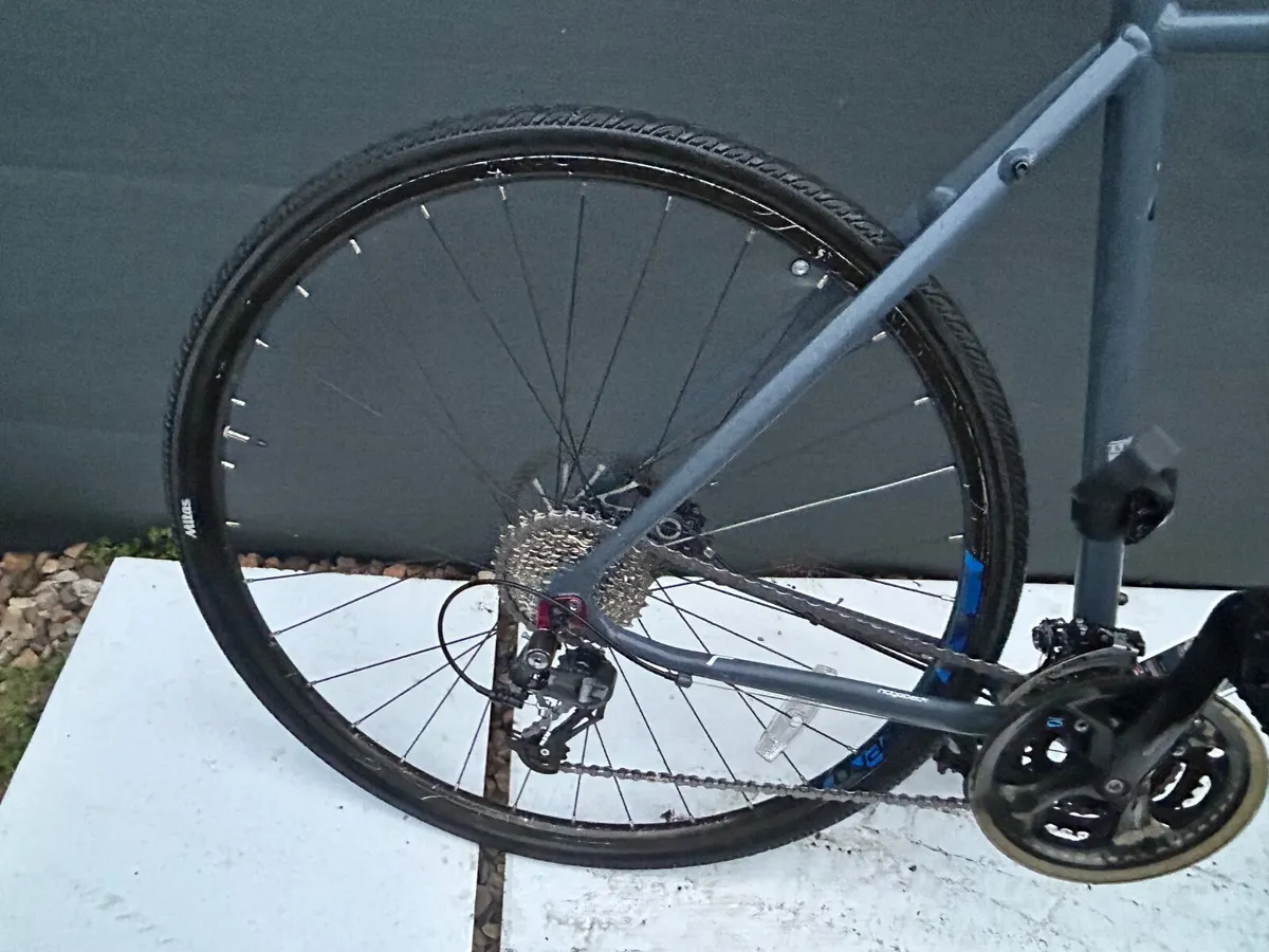 Ridgeback  hybrid bike ❗️Open 7 days ❗️ - Image 4