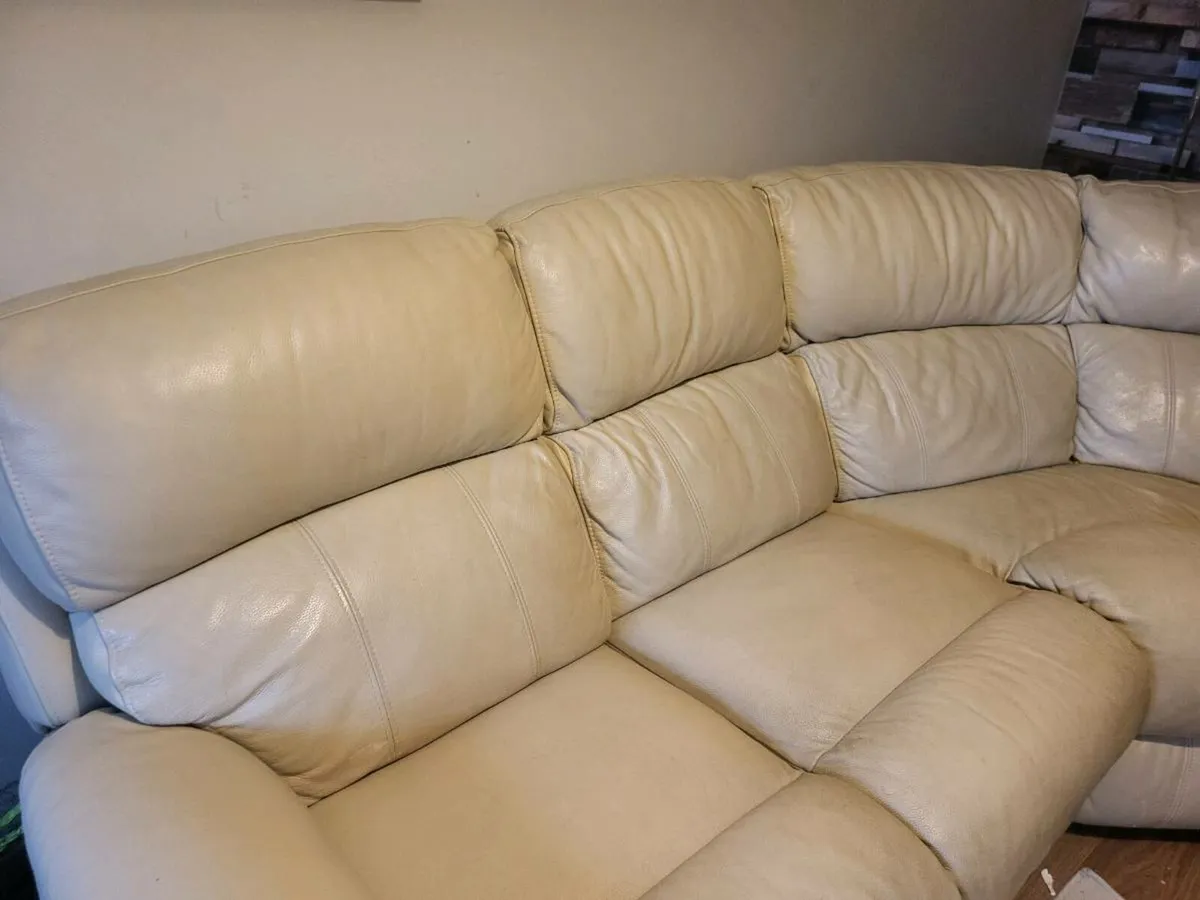 Electronic Leather Recling Sofa - Image 3