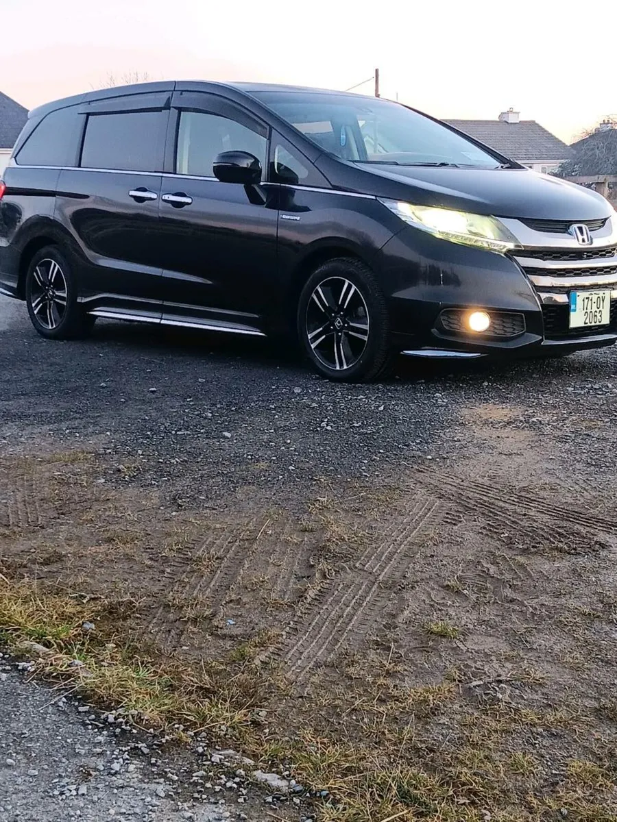 HONDA ODYSSEY HYBRID 2.0L 8 SEATER - Image 3