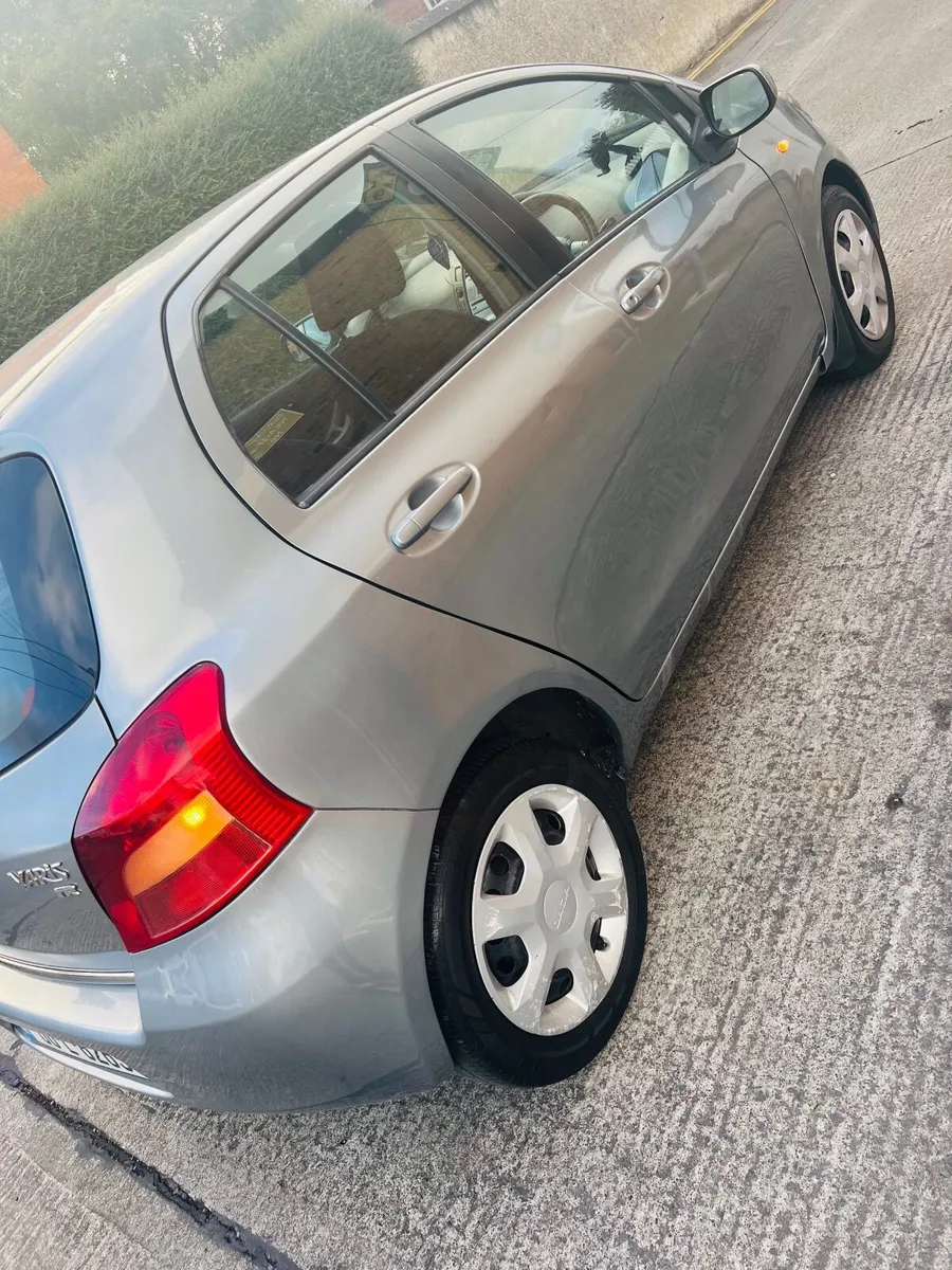 Toyota Yaris 2008 - Image 4