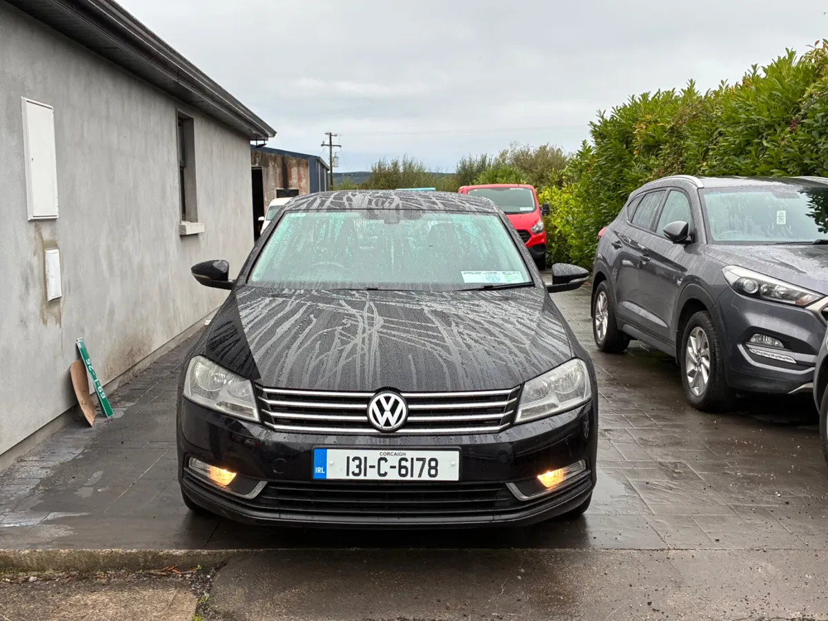 Volkswagen Passat 2013 - Image 2