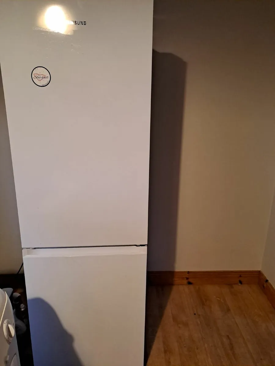 Samsung Fridge Freezer - Image 2