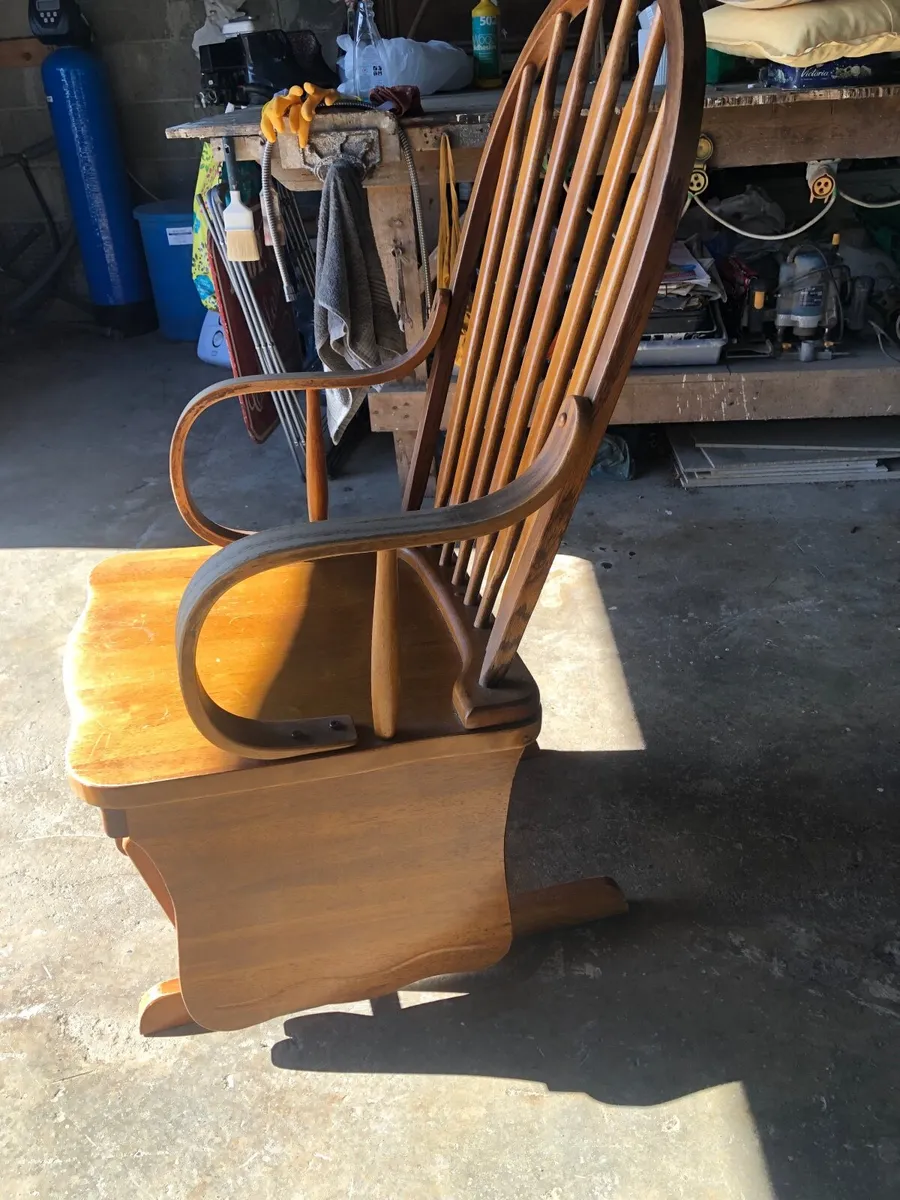 Rocking chair - Image 2