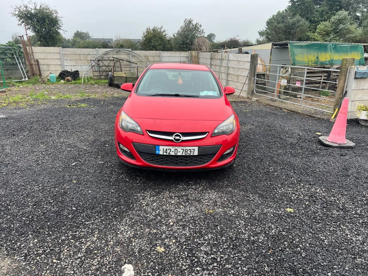 Opel Astra 2014 - Image 4