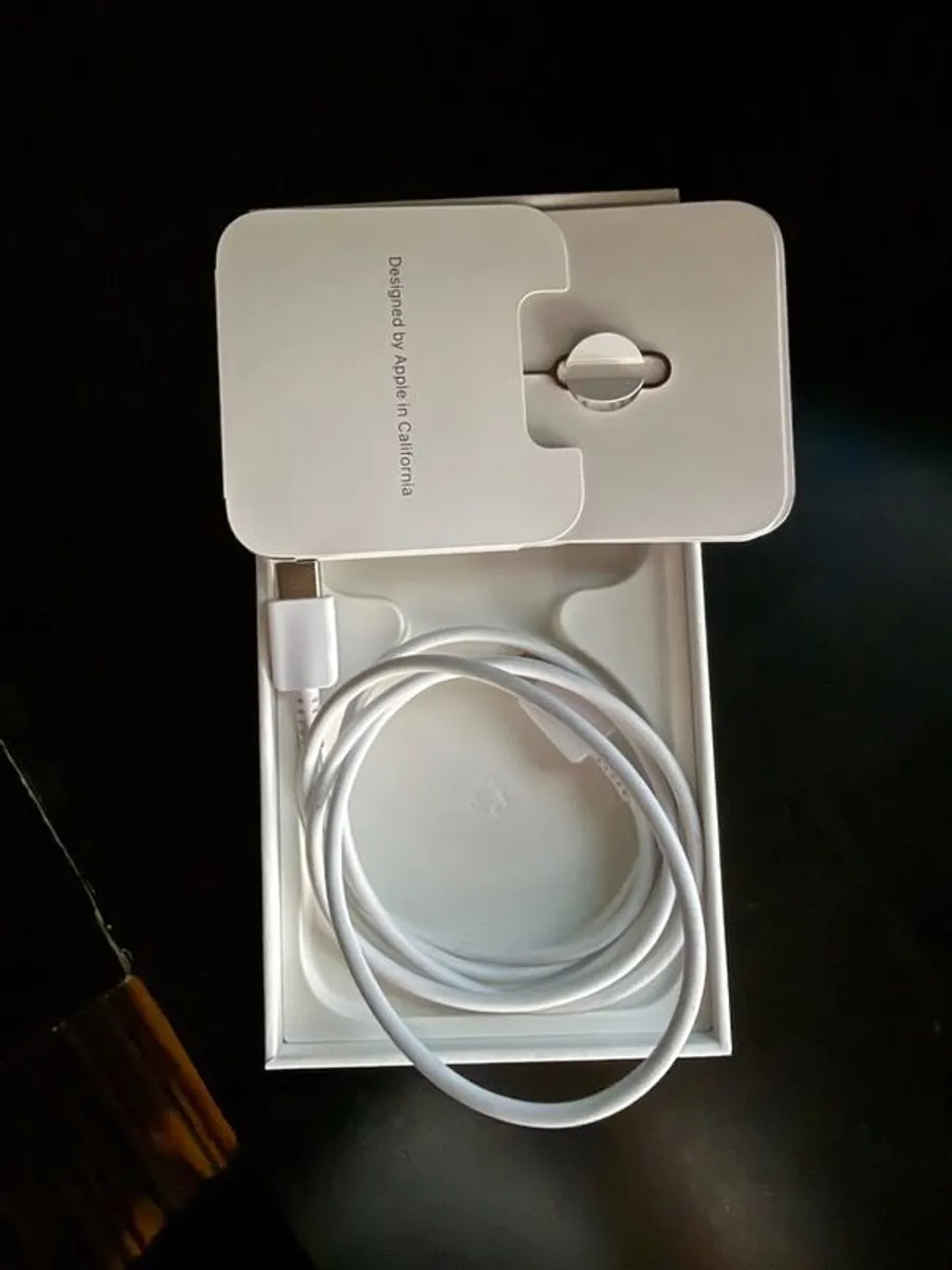 iPhone 15 Pro - Image 3