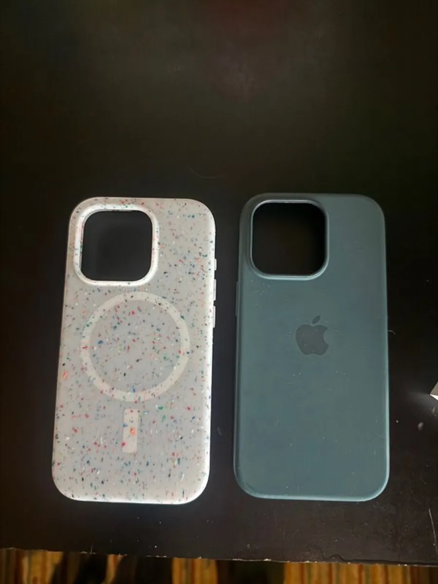 iPhone 15 Pro - Image 4