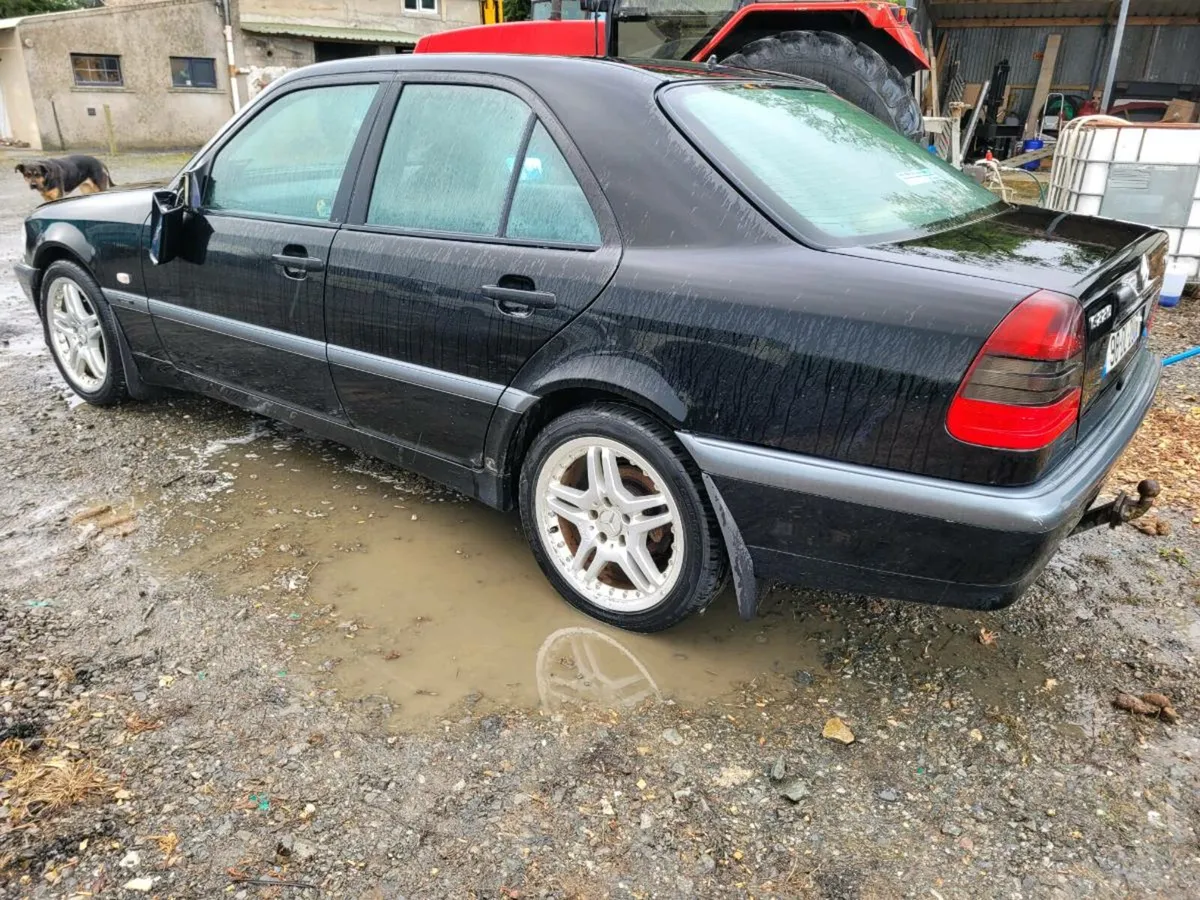 Mercedes 220 cdi - Image 3