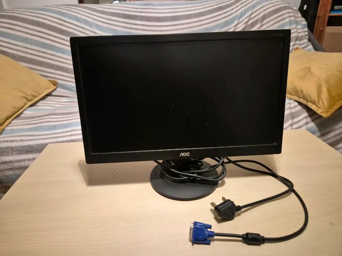 PC Monitor 19.5" - Image 1