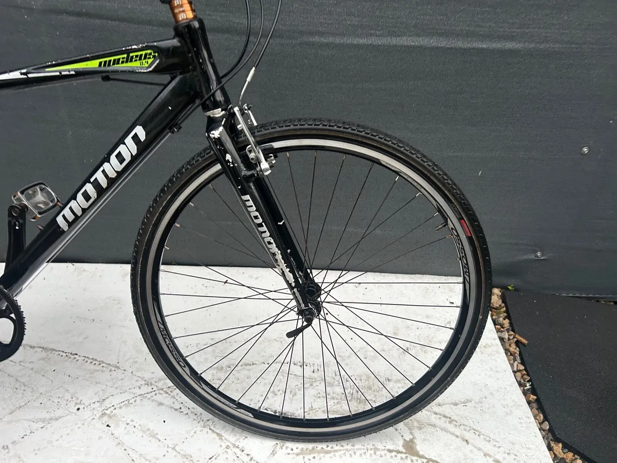 Motion hybrid bike ❗️Open 7 days ❗️ - Image 4