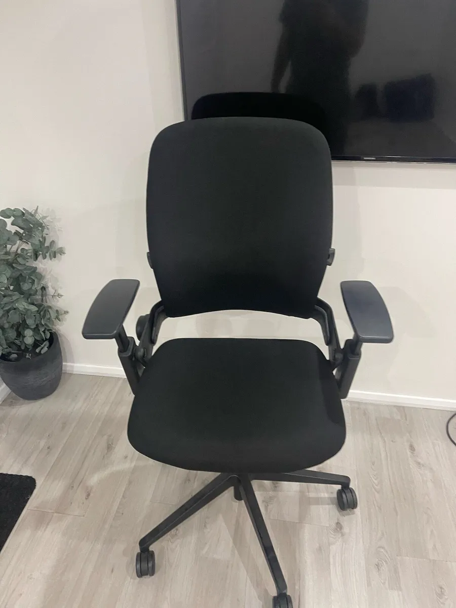 Steelcase Leap V2 Office Chair - Image 2