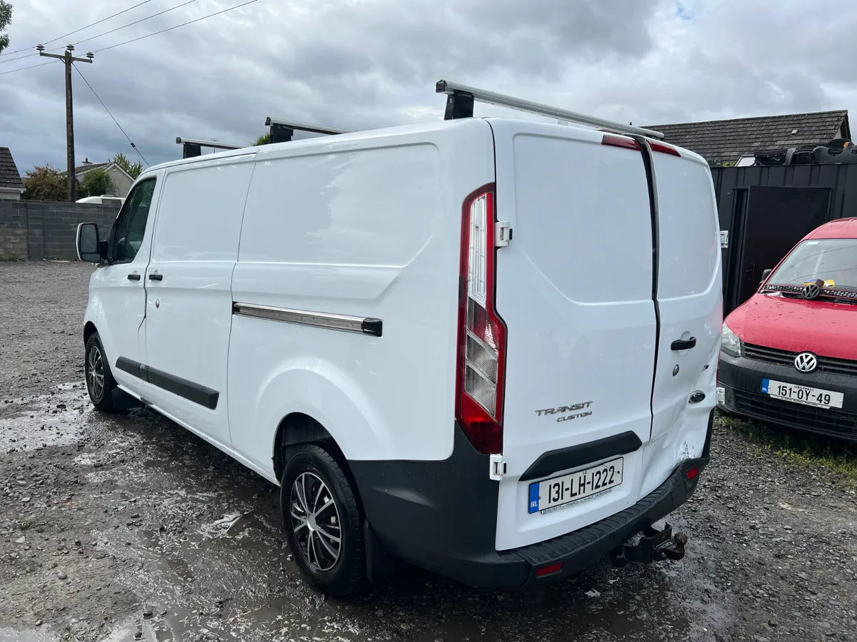 2013 Ford Transit Custom Driving - Image 4