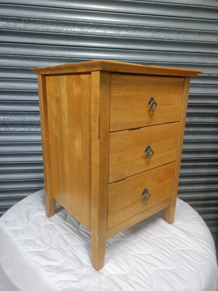 Solid oak wooden bedside locker - Image 3